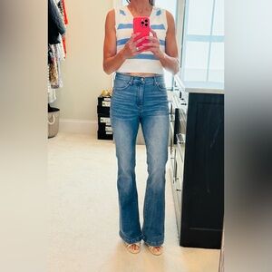 Sofia Vergara Classic Fade Flare Jeans Size 6